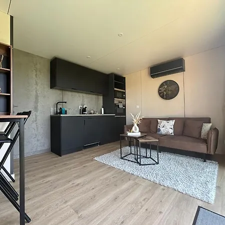 Logement Cosy Independant Avec Jardin Et Parking Cornille  Buitenkant foto